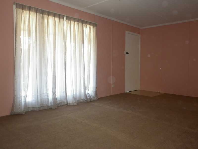 22 Rodney Street, Silkstone QLD 4304