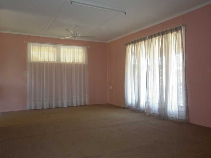 22 Rodney Street, Silkstone QLD 4304