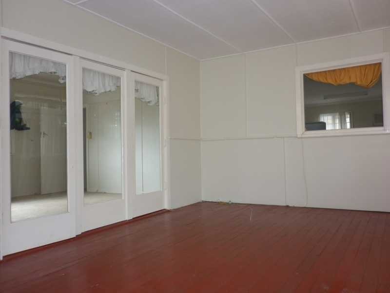 7 Jackes Street, Eastern Heights QLD 4305