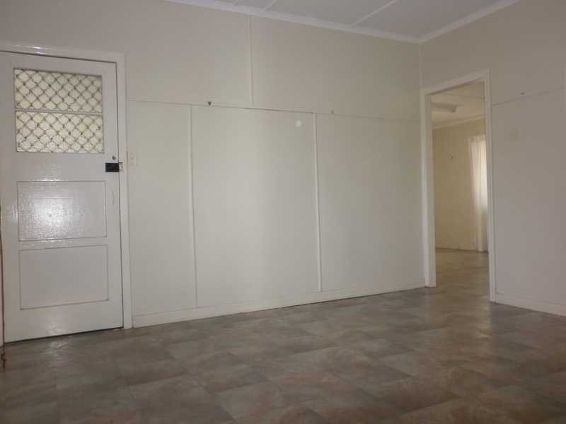 7 Jackes Street, Eastern Heights QLD 4305