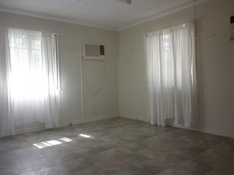 7 Jackes Street, Eastern Heights QLD 4305