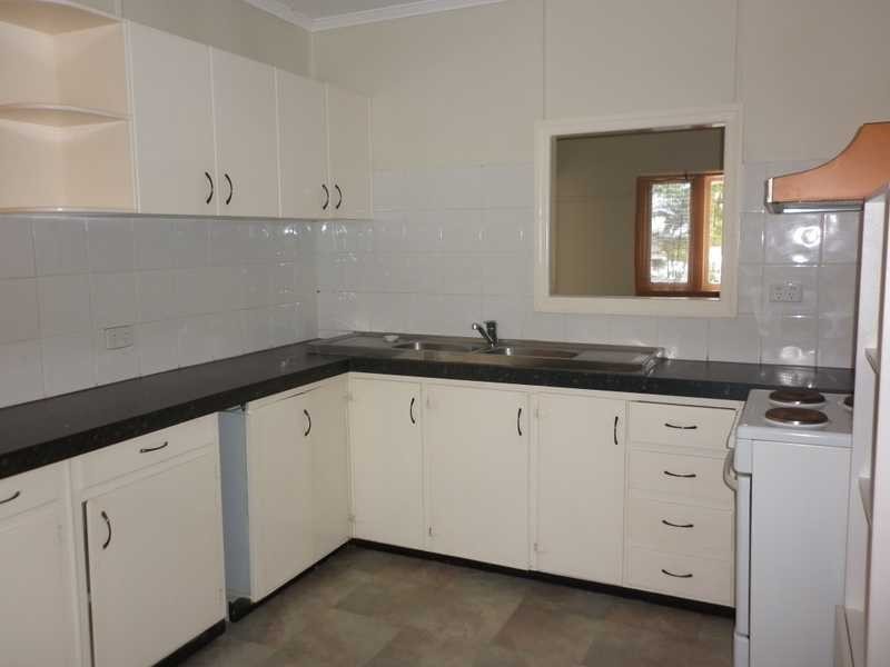 7 Jackes Street, Eastern Heights QLD 4305