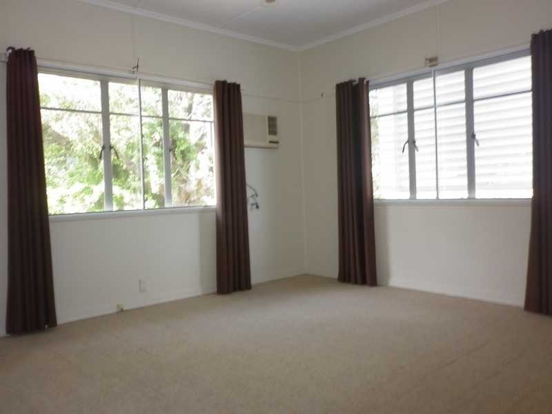 7 Jackes Street, Eastern Heights QLD 4305