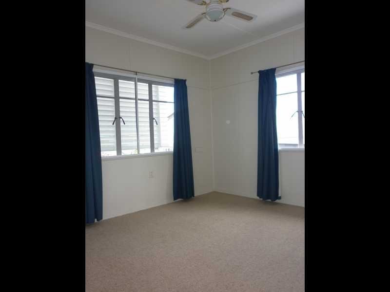 7 Jackes Street, Eastern Heights QLD 4305