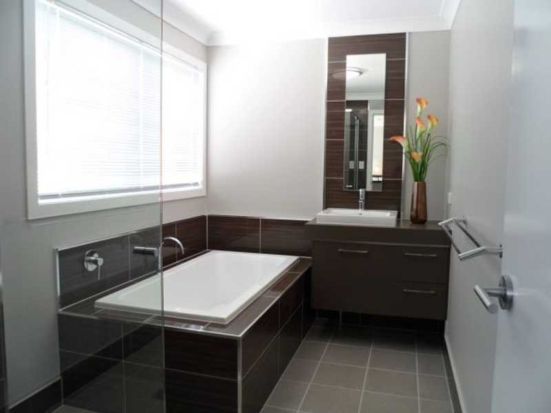 12 Tongue Street, East Ipswich QLD 4305