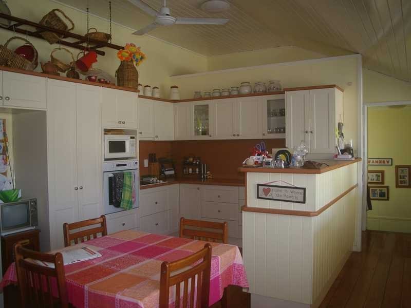 4 Welsby Street, North Booval QLD 4304