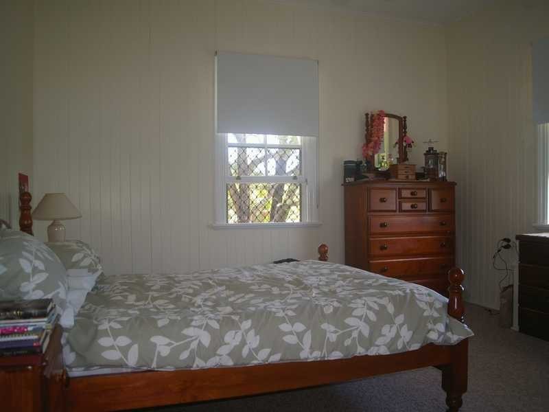 4 Welsby Street, North Booval QLD 4304