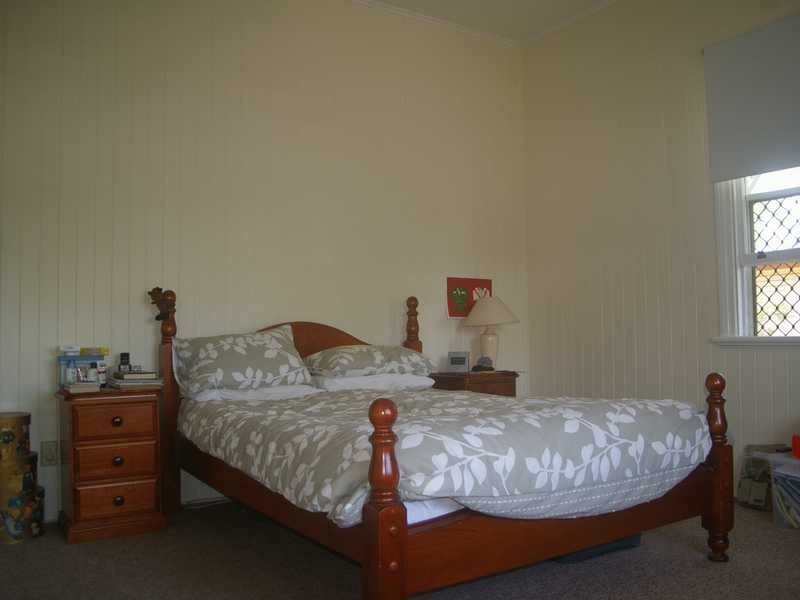 4 Welsby Street, North Booval QLD 4304