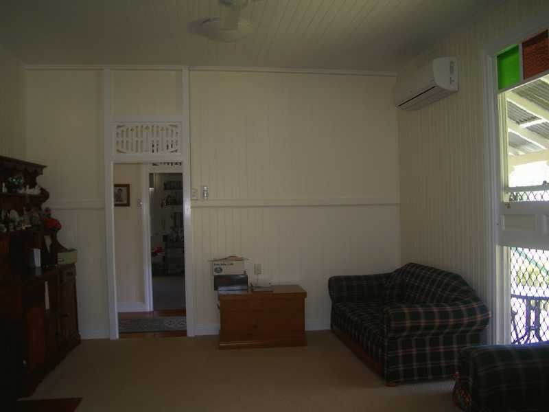 4 Welsby Street, North Booval QLD 4304