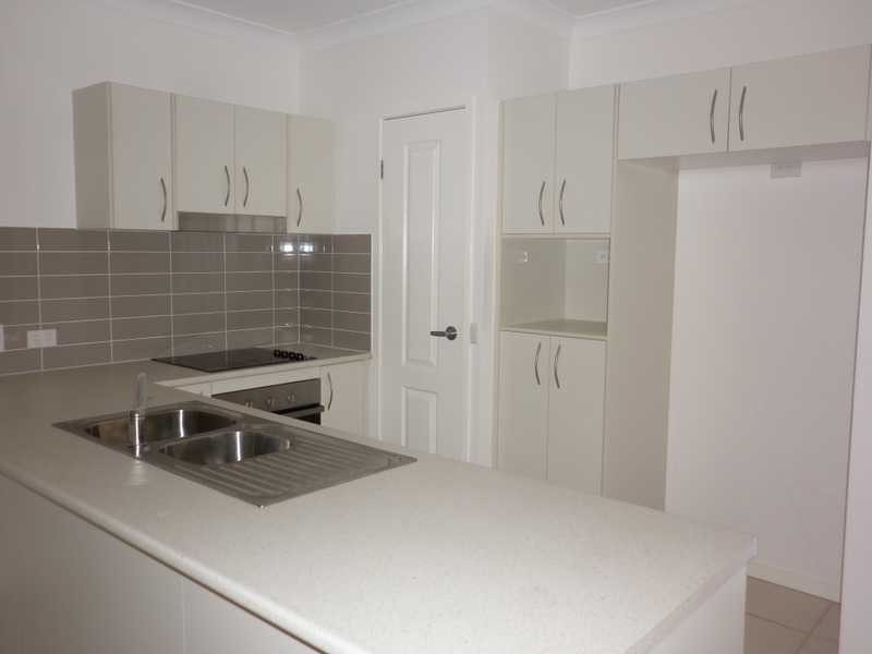 10a Palm Avenue, Raceview QLD 4305