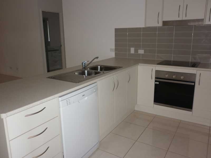 10a Palm Avenue, Raceview QLD 4305