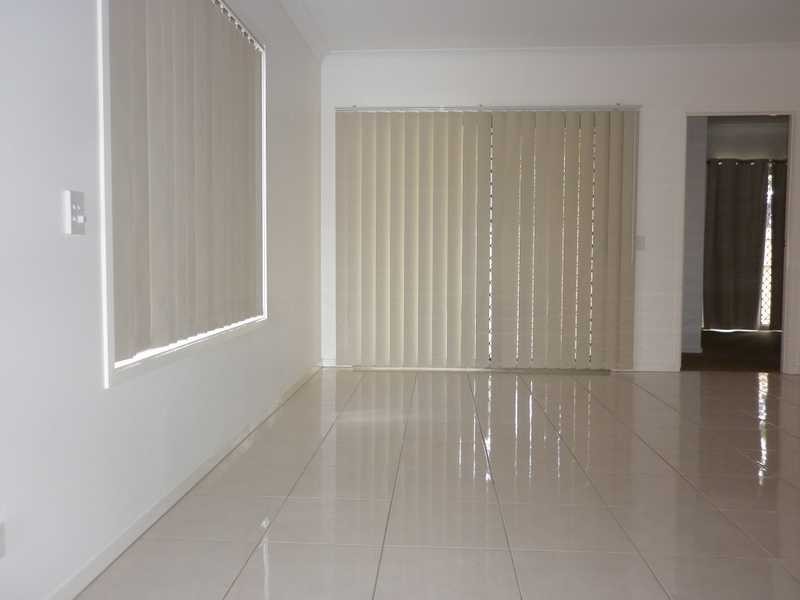 10a Palm Avenue, Raceview QLD 4305