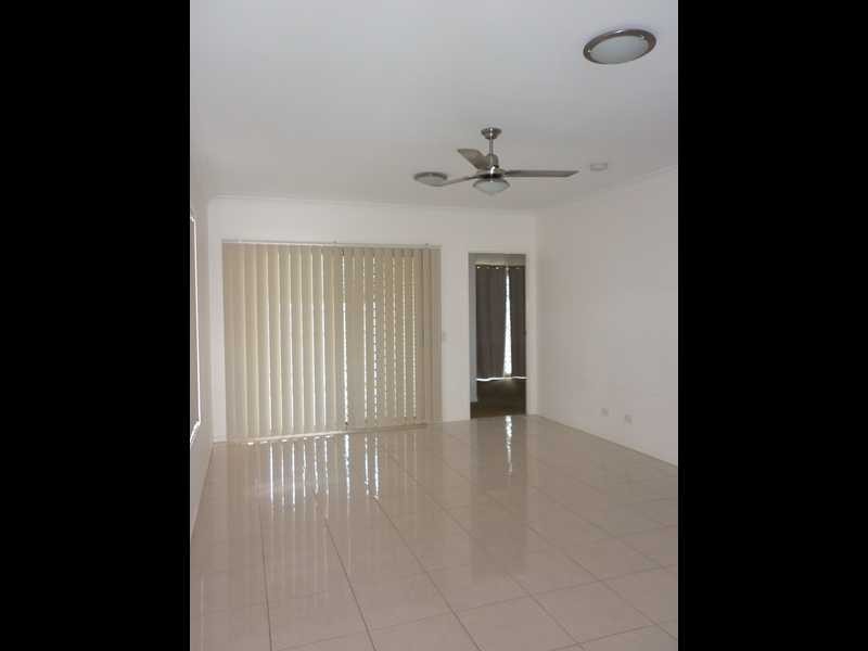 10a Palm Avenue, Raceview QLD 4305