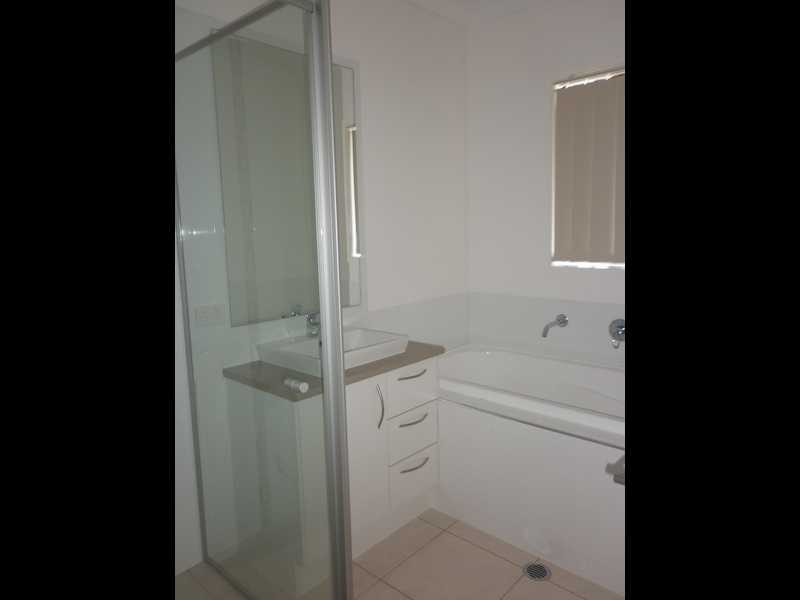 10a Palm Avenue, Raceview QLD 4305