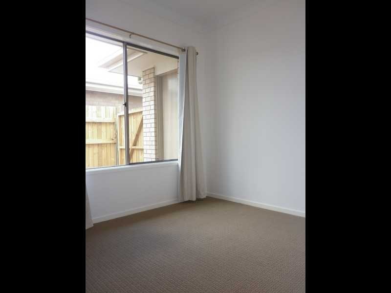 10a Palm Avenue, Raceview QLD 4305