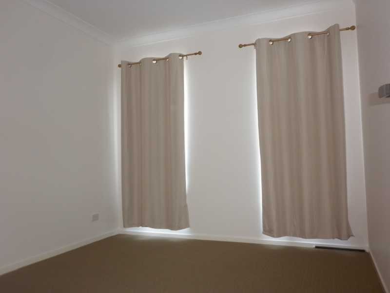 10a Palm Avenue, Raceview QLD 4305