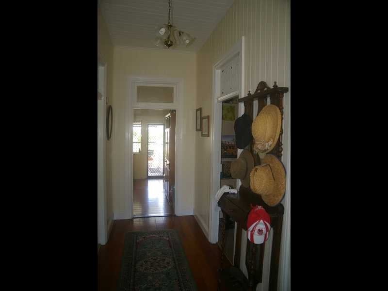 4 Welsby Street, North Booval QLD 4304