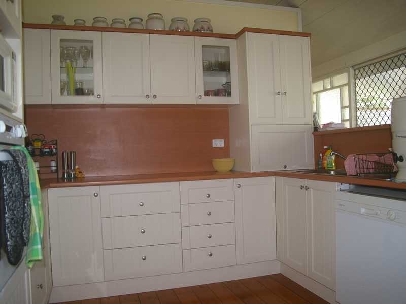 4 Welsby Street, North Booval QLD 4304