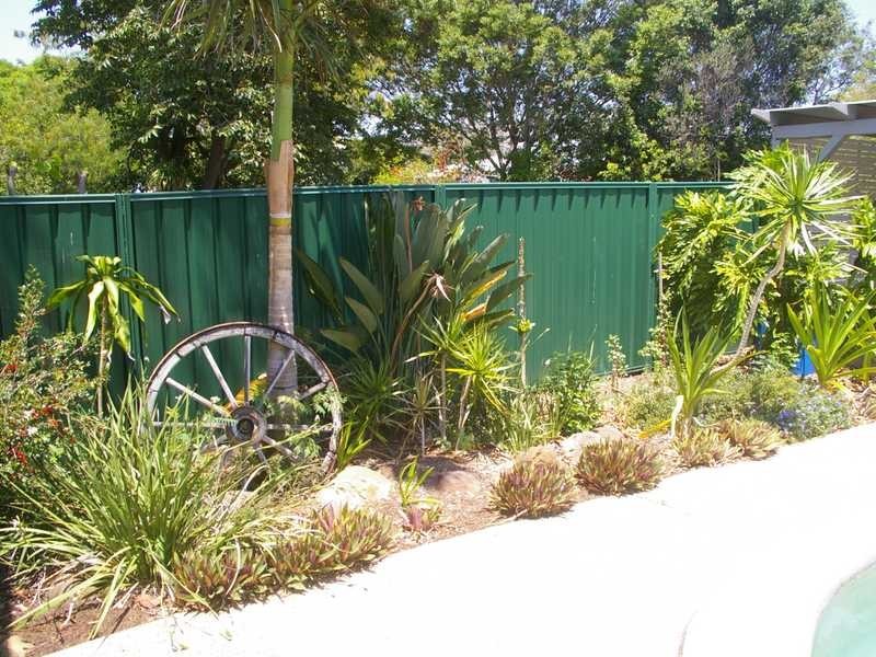 4 Welsby Street, North Booval QLD 4304