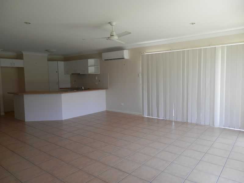8 Acacia Close, Raceview QLD 4305