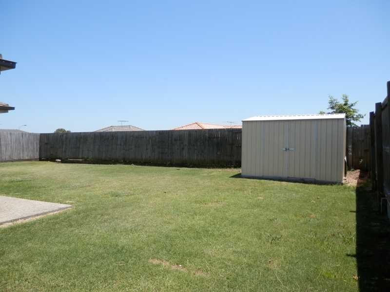 8 Acacia Close, Raceview QLD 4305