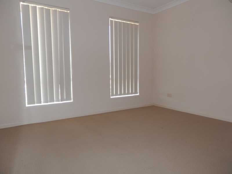 8 Acacia Close, Raceview QLD 4305