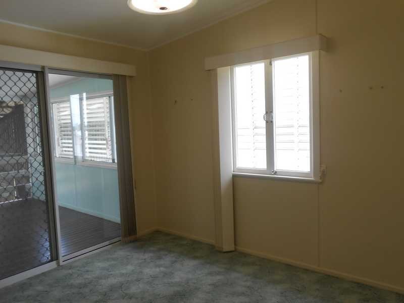 58 Samford Road, Leichhardt QLD 4305