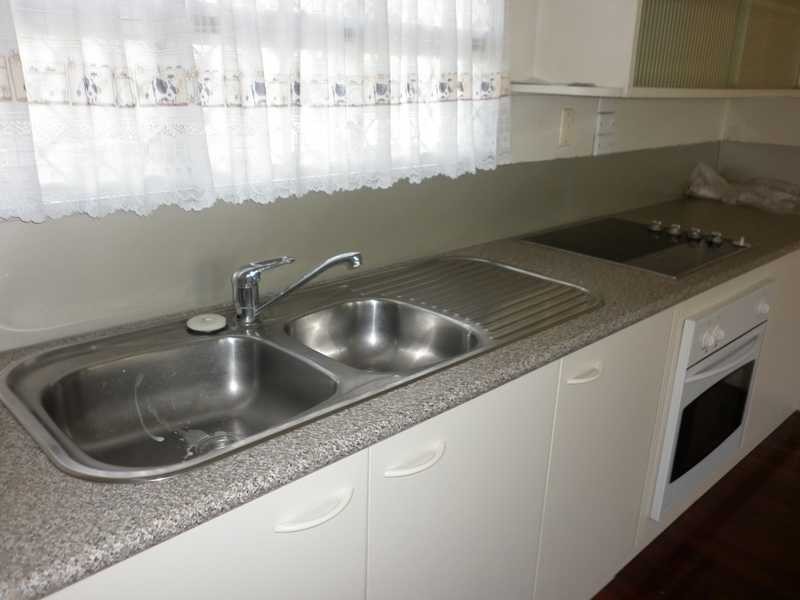 4 Roma Street, North Booval QLD 4304