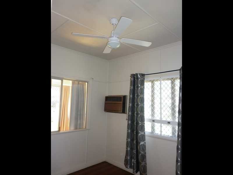 4 Roma Street, North Booval QLD 4304