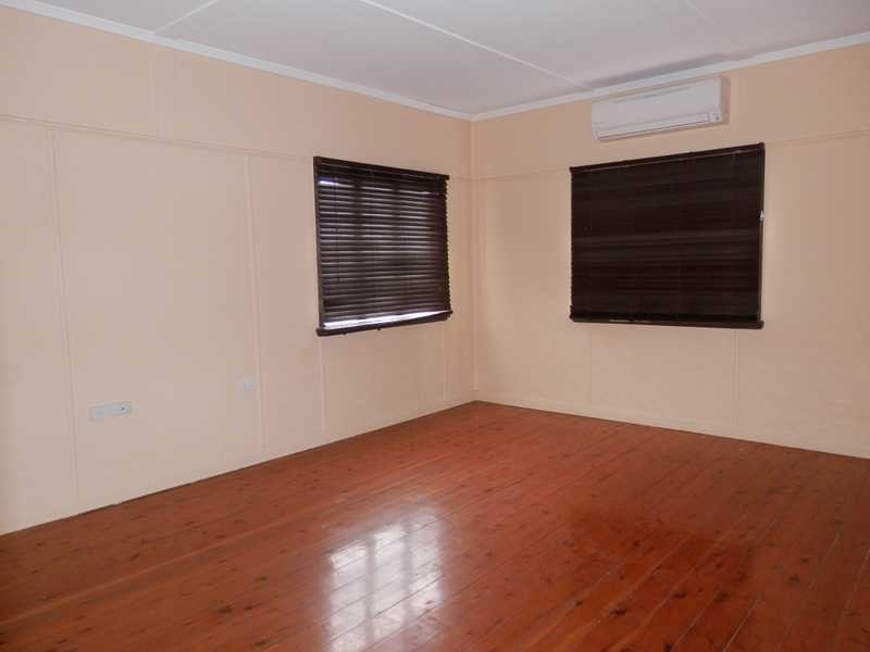 12 Tibbits Street, Bundamba QLD 4304