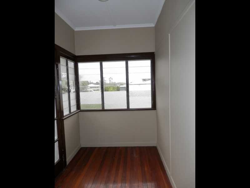12 Tibbits Street, Bundamba QLD 4304