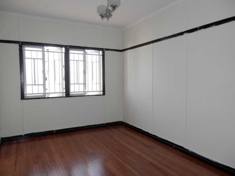 2 Schelbach Street, Booval QLD 4304