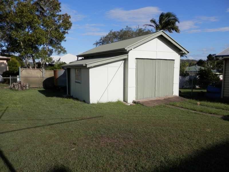 2 Schelbach Street, Booval QLD 4304