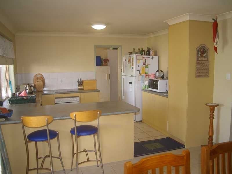 25 Rockman Drive, Raceview QLD 4305