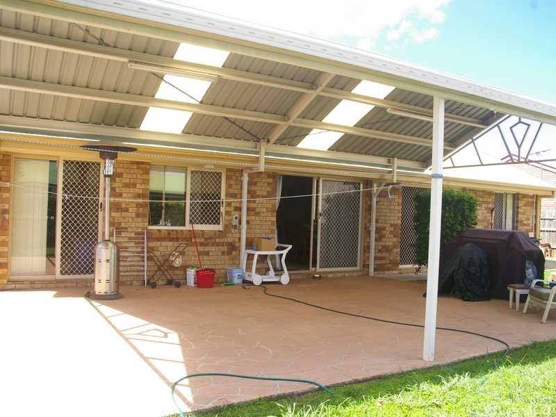 25 Rockman Drive, Raceview QLD 4305
