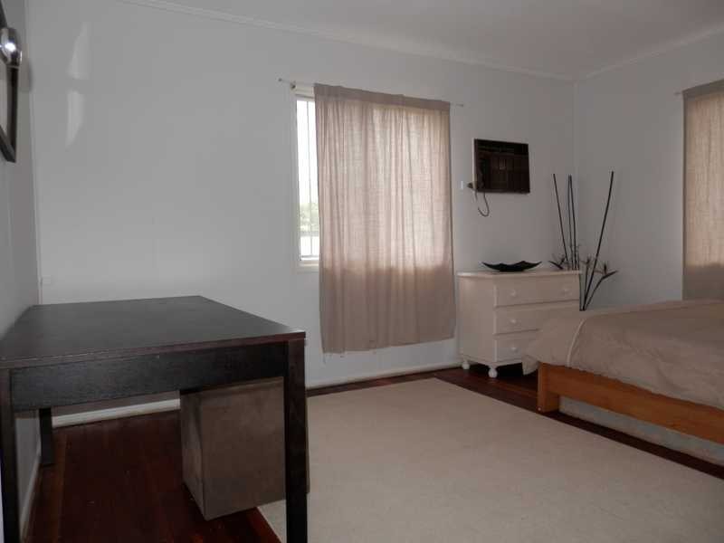 52 Grange Road, Eastern Heights QLD 4305