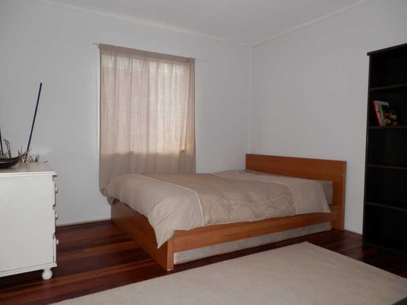 52 Grange Road, Eastern Heights QLD 4305