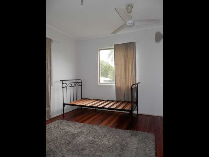 52 Grange Road, Eastern Heights QLD 4305