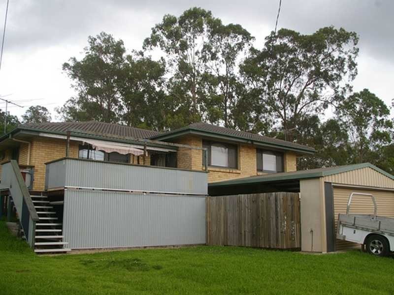 8 Slone Street, Riverview QLD 4303