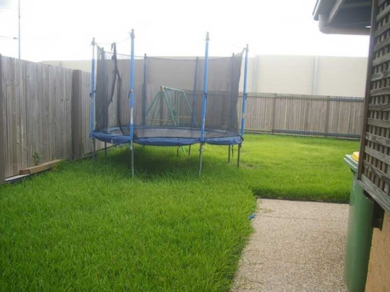 8 Slone Street, Riverview QLD 4303