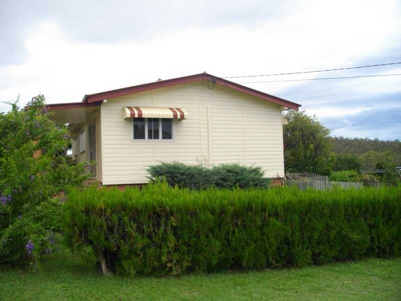 62 Alice Street, Silkstone QLD 4304