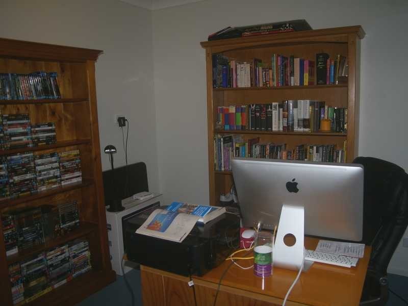 17 Comona Court, Wulkuraka QLD 4305