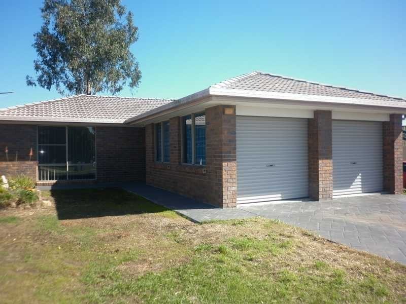 11 Morris Street, Flinders View QLD 4305