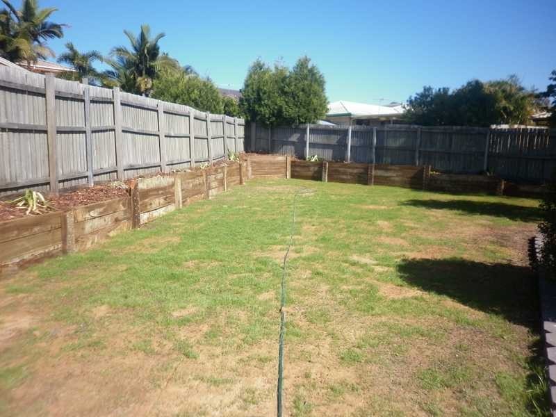 11 Morris Street, Flinders View QLD 4305