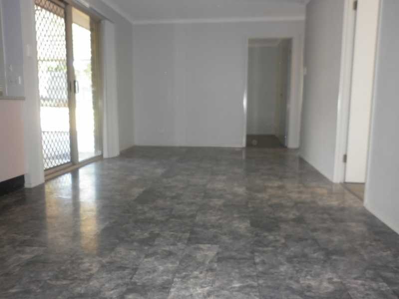 11 Morris Street, Flinders View QLD 4305