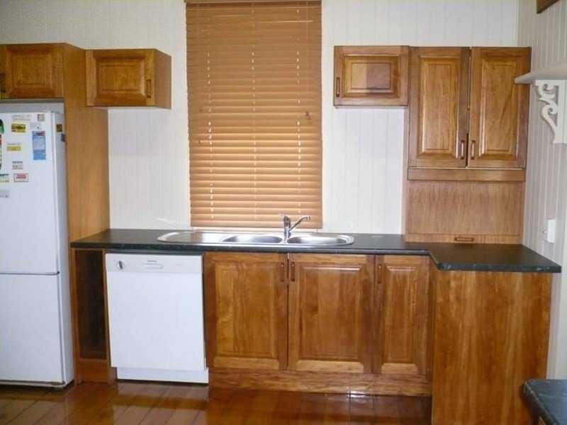 6 Liverpool Street, North Ipswich QLD 4305