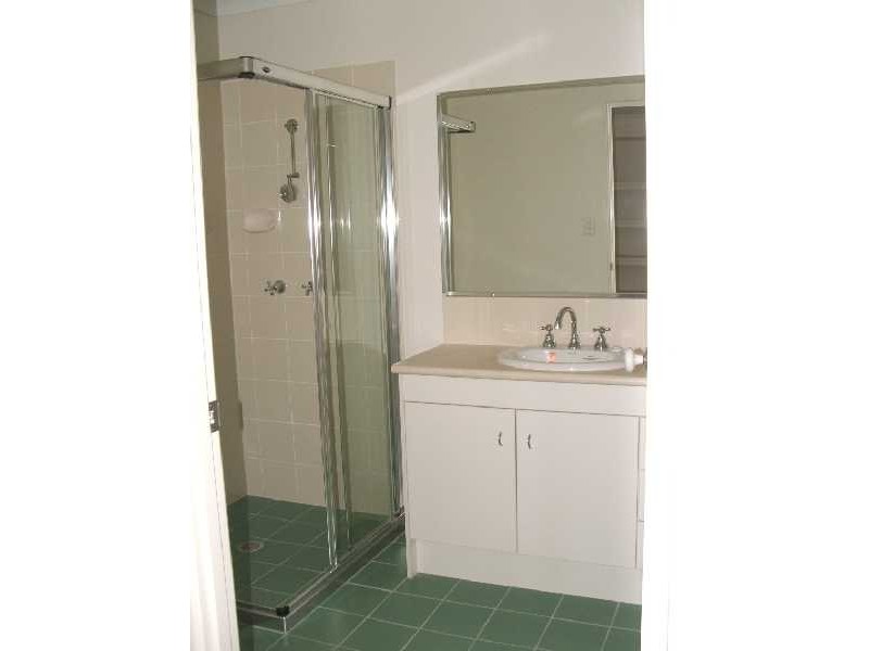 11 Varley Street, Lowood QLD 4311