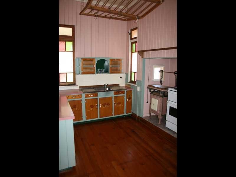 108 Glebe Road, Booval QLD 4304