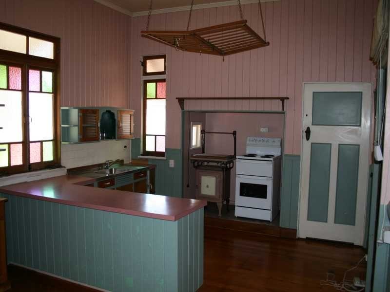 108 Glebe Road, Booval QLD 4304