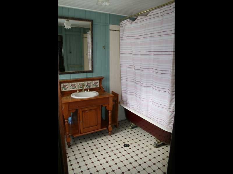 108 Glebe Road, Booval QLD 4304